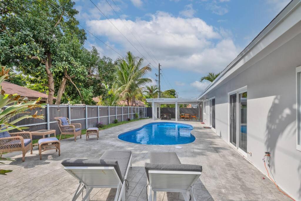 Spacious 4 Bedrooms, 2 Bathroom House With Pool Miramar Buitenkant foto