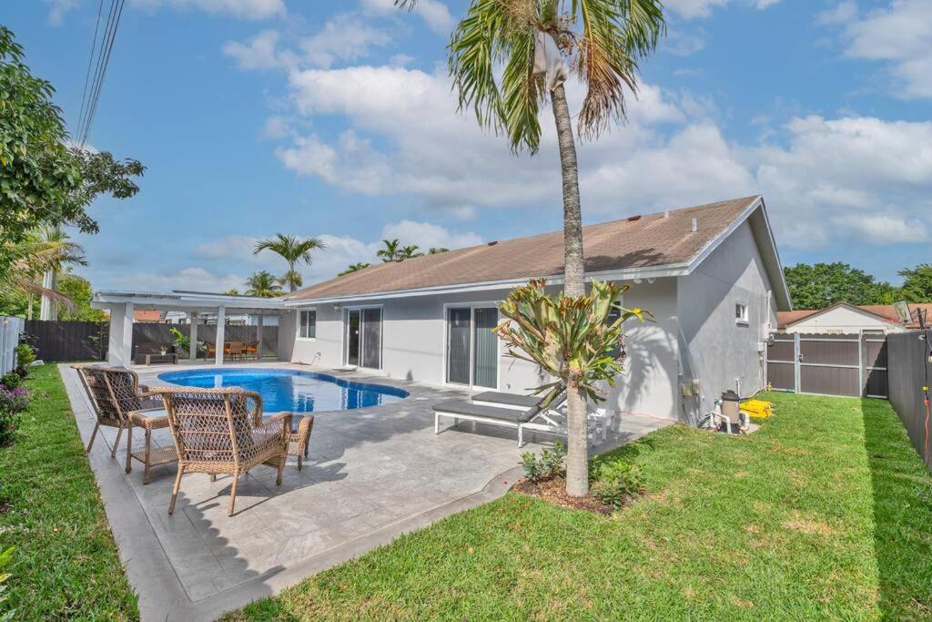 Spacious 4 Bedrooms, 2 Bathroom House With Pool Miramar Buitenkant foto