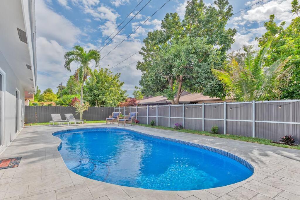 Spacious 4 Bedrooms, 2 Bathroom House With Pool Miramar Buitenkant foto